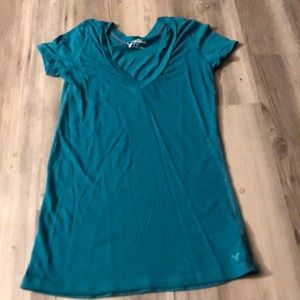 American eagle v neck